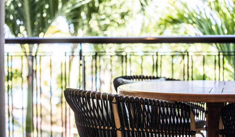 Royal Palm Hires 6942